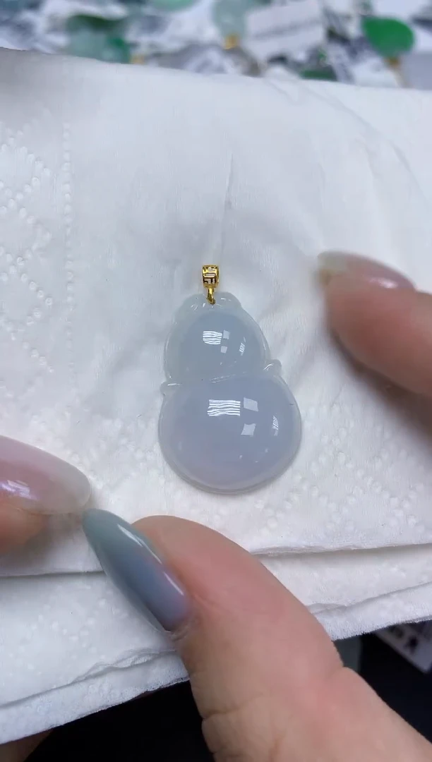 翡翠18K金镶嵌颈饰天然缅甸翡翠A货