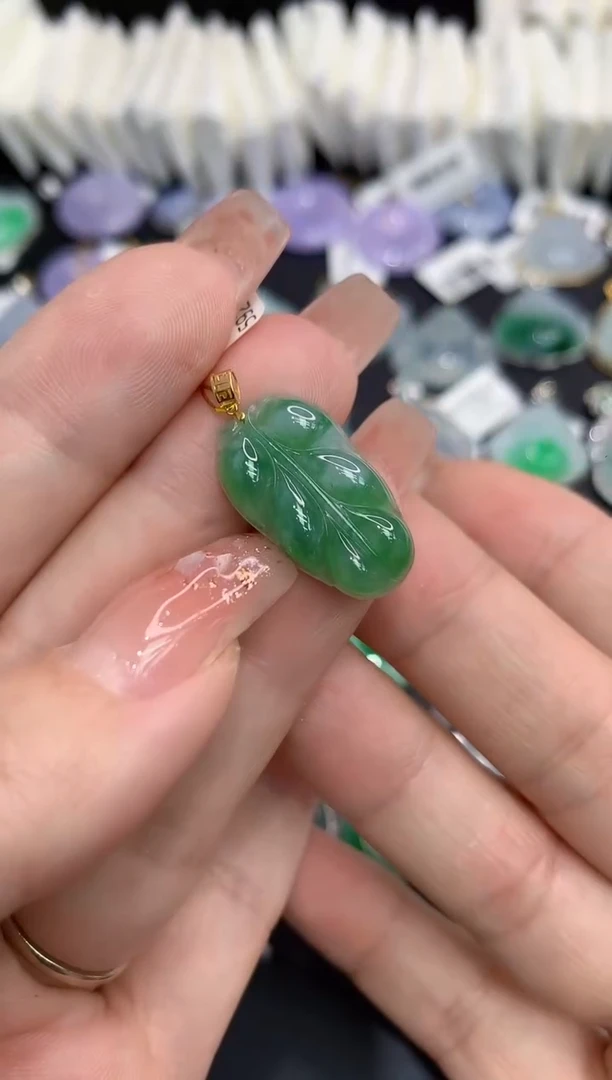 吊坠(不含链)18K金镶嵌翡翠11111111111111