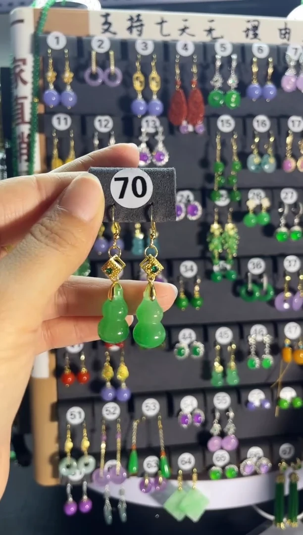 翡翠银S925镶嵌耳饰70.....