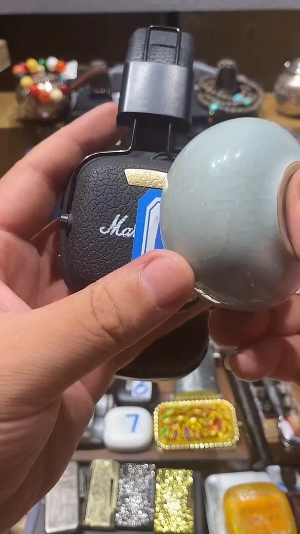 瓷片闪购商品 如图所示