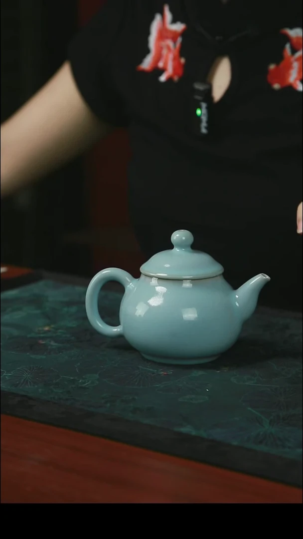 容天壶  支钉 开片 一级品  220毫升