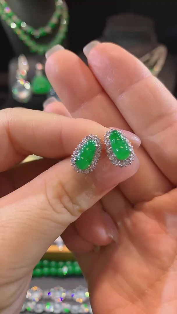 翡翠18K金镶嵌耳饰耳饰