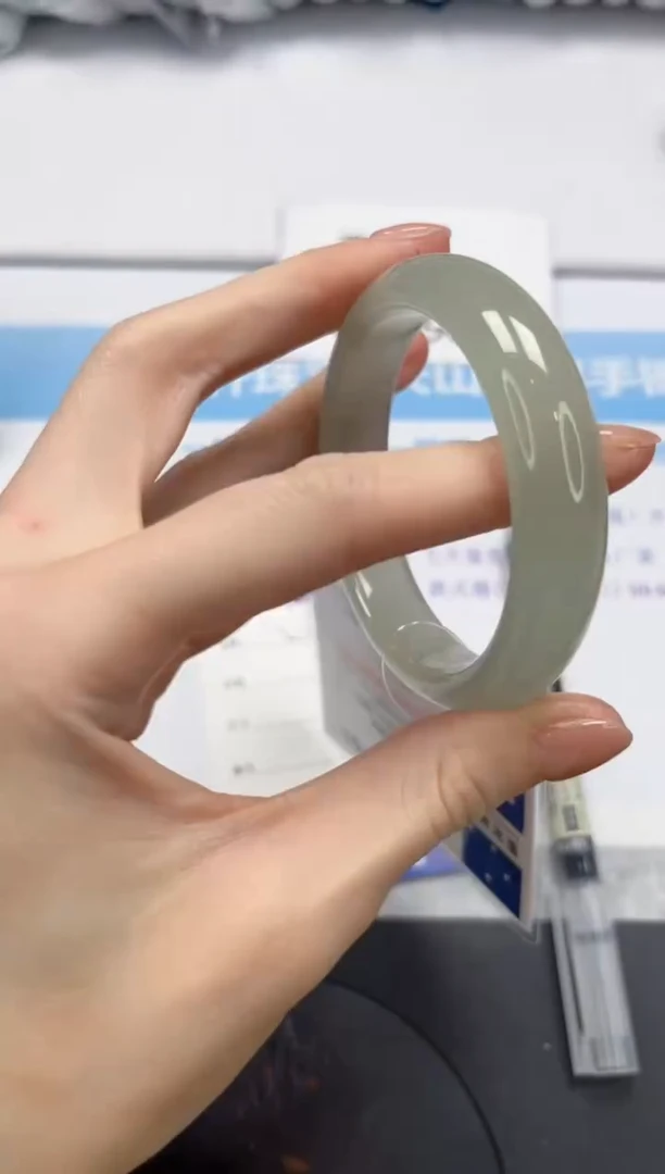 石英质玉手镯未镶嵌V425-56.7