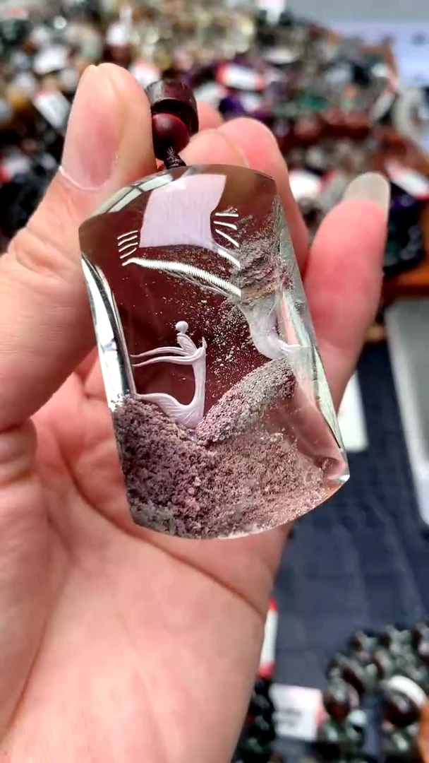 未镶嵌吊坠(赠链)水晶177