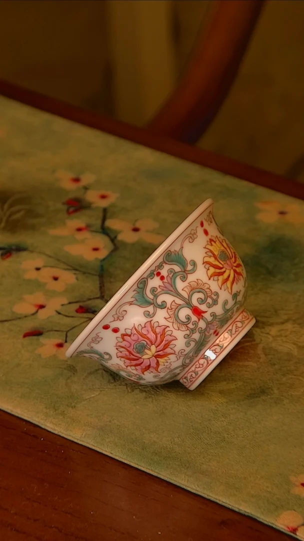 杯手工手绘杯杯很美丽