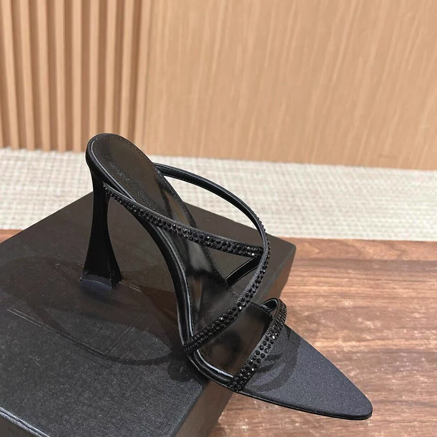 2025夏季新款黑色水钻尖头高跟鞋一字带凉鞋拖鞋外穿