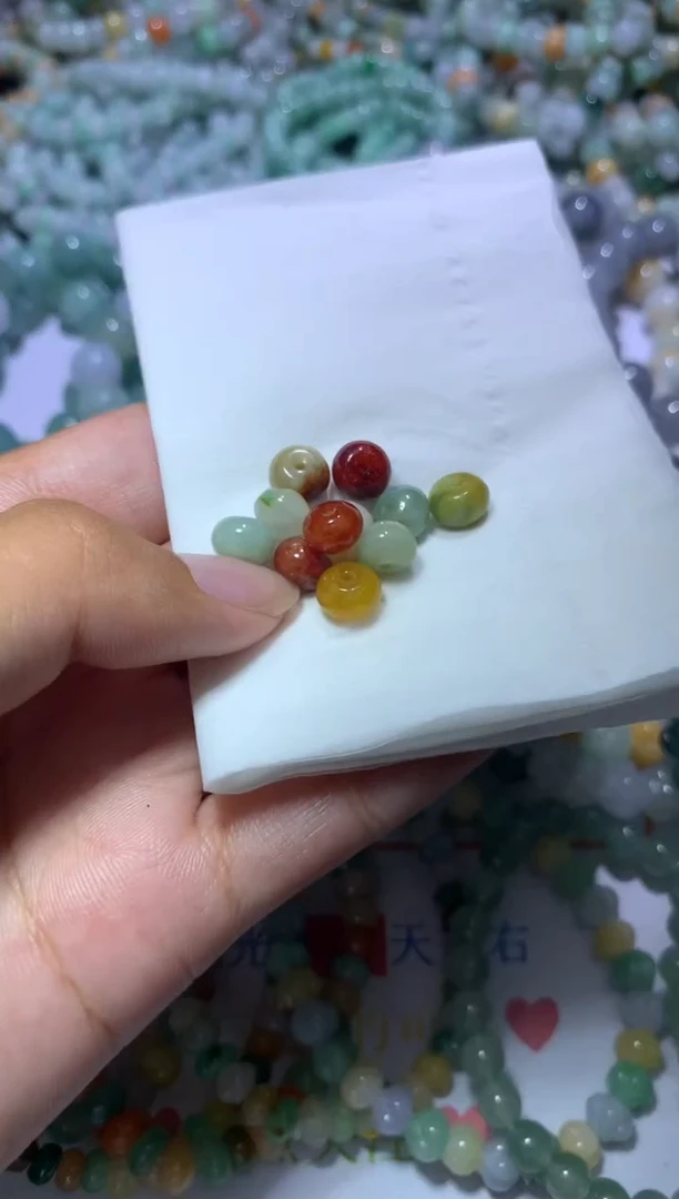 翡翠挂件未镶嵌?****?CXX306418