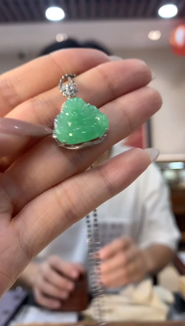 套链18K金镶嵌翡翠套链