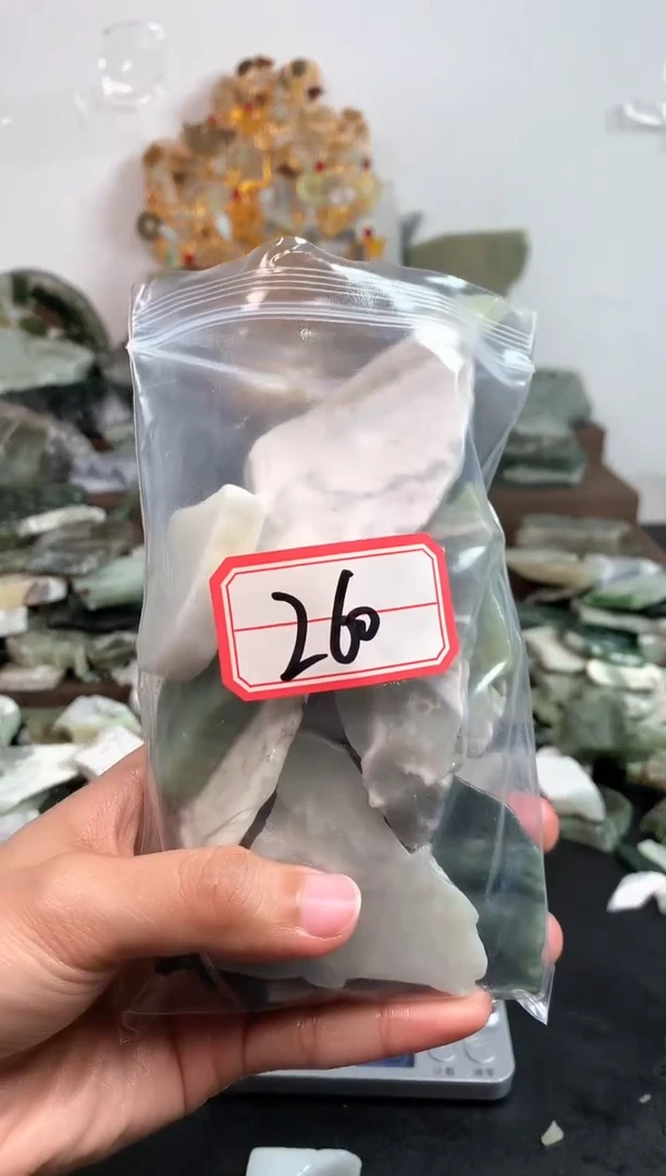 未镶嵌和田玉摆件260