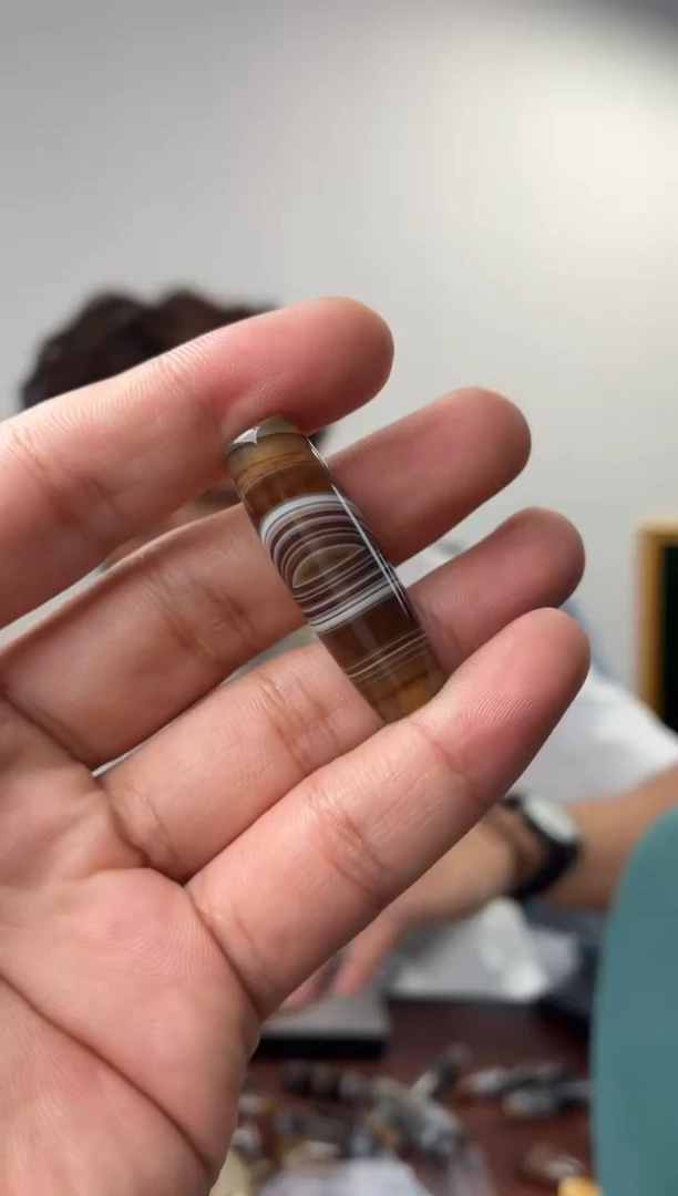 未镶嵌玛瑙/玉髓珠宝奇石噶玛珠宝