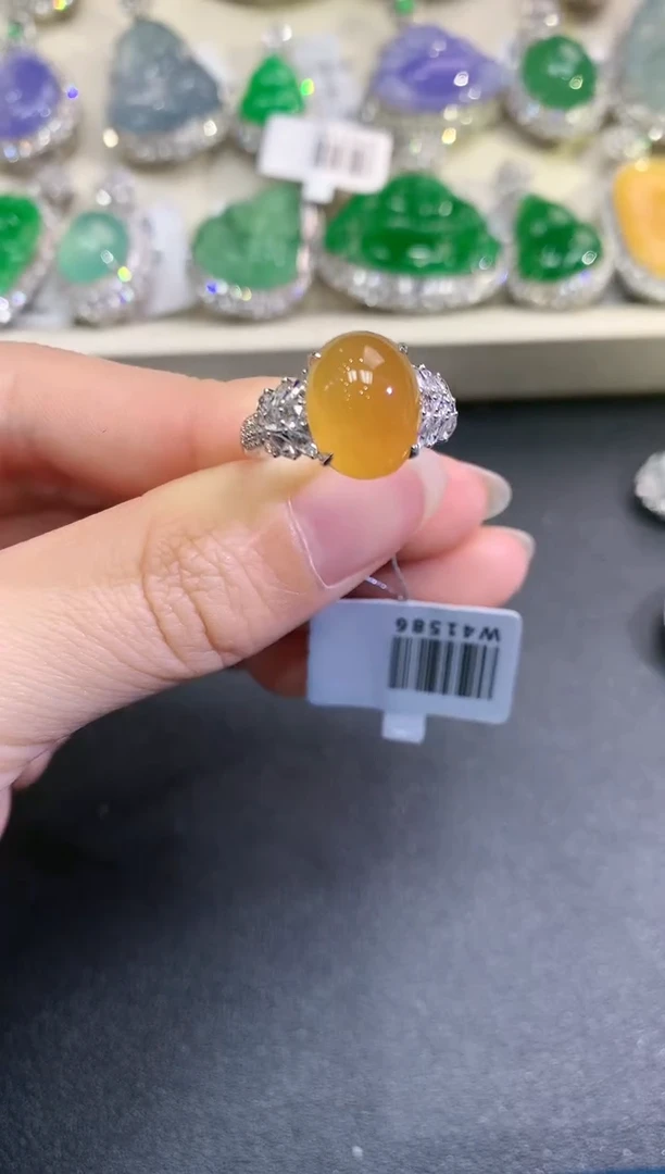 【闪购商品】翡翠戒指18K金镶嵌C157