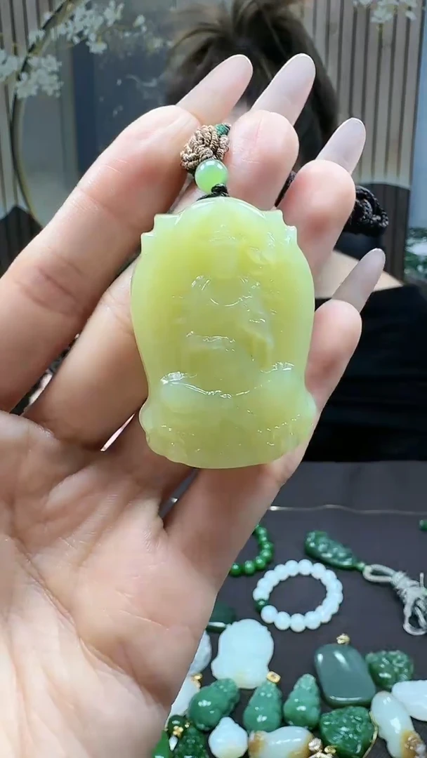 未镶嵌和田玉挂件1