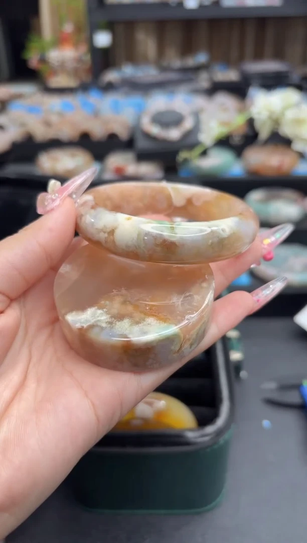 未镶嵌手镯石英质玉95(59圈赠送镯心)