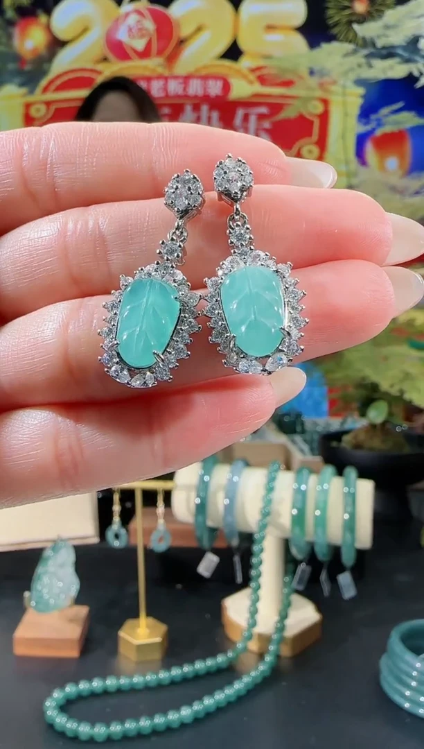 【闪购商品】翡翠耳饰合金叶子耳饰多样性发一