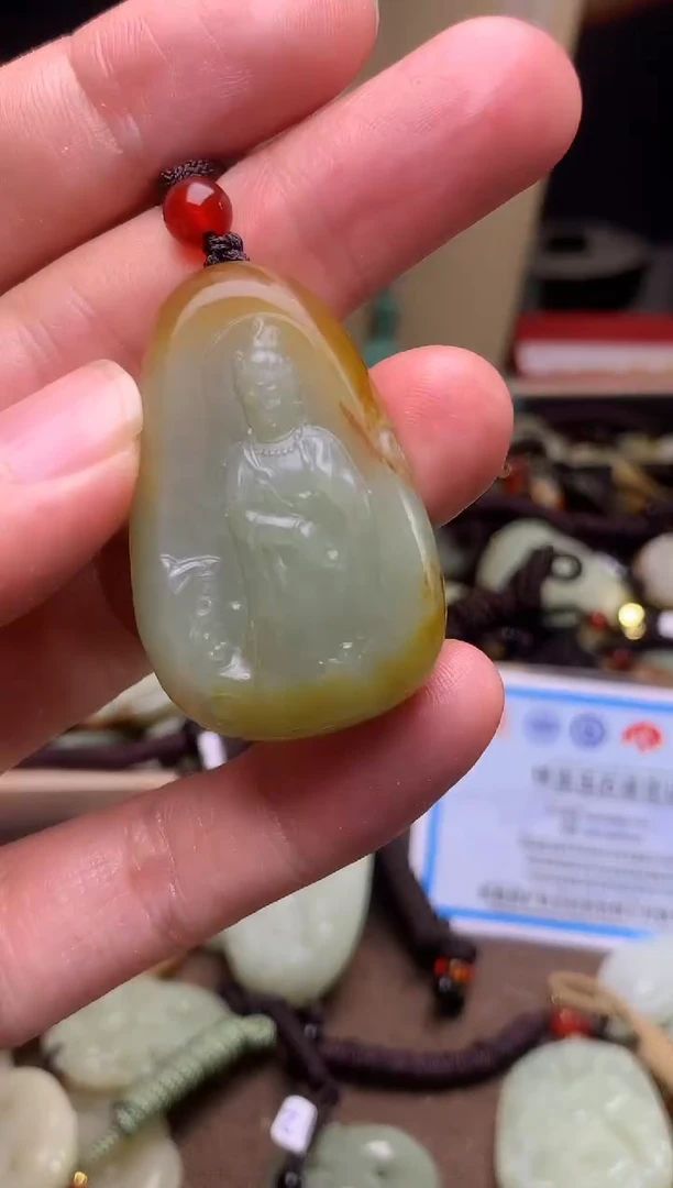 颈饰未镶嵌和田玉新疆料青海料清水和田玉吊坠