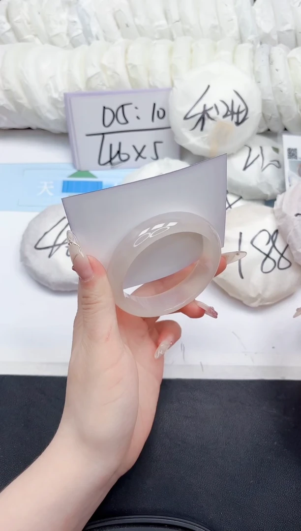 石英质玉手镯未镶嵌99-57