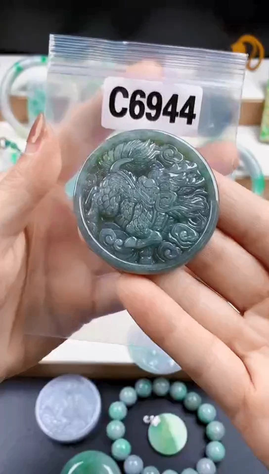 颈饰未镶嵌翡翠天然翡翠吊坠挂件