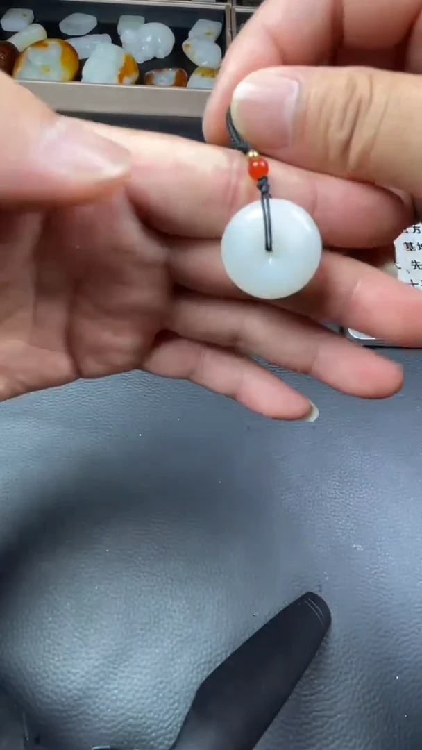 和田玉未镶嵌颈饰和田玉6