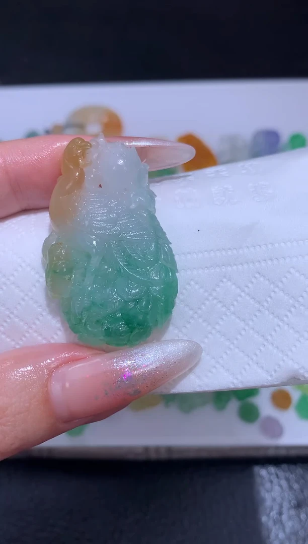 未镶嵌定制翡翠m**n凤凰