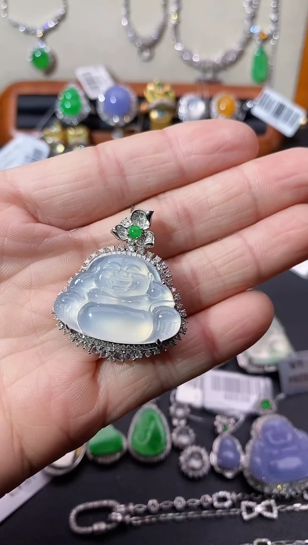 【闪购商品】翡翠吊坠(不含链)18K金镶嵌吊坠