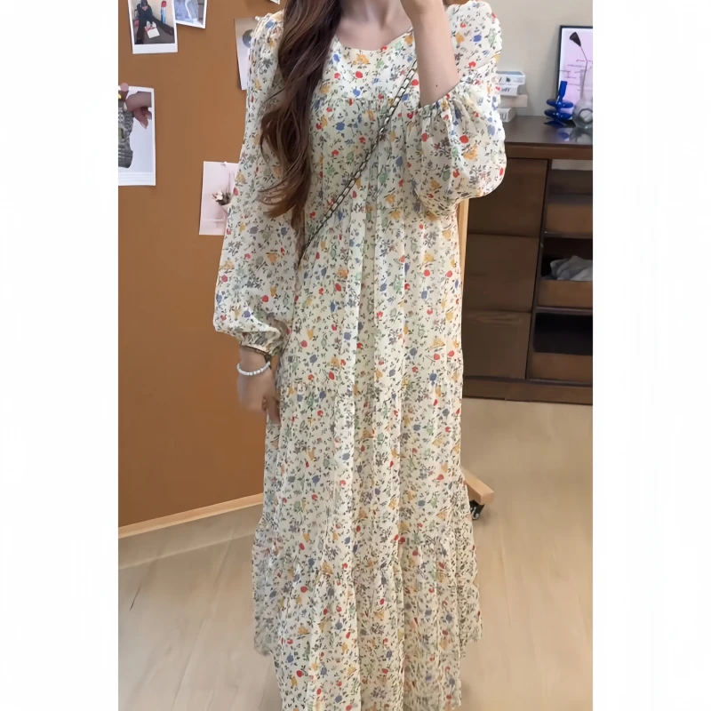 法式温柔风长袖碎花连衣裙气质风早秋新款收腰显瘦中长百搭连衣裙