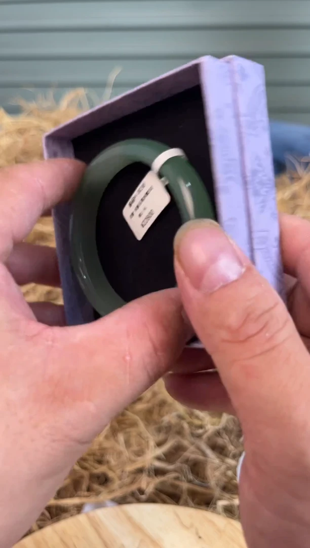 未镶嵌手镯石英质玉编号M-0038