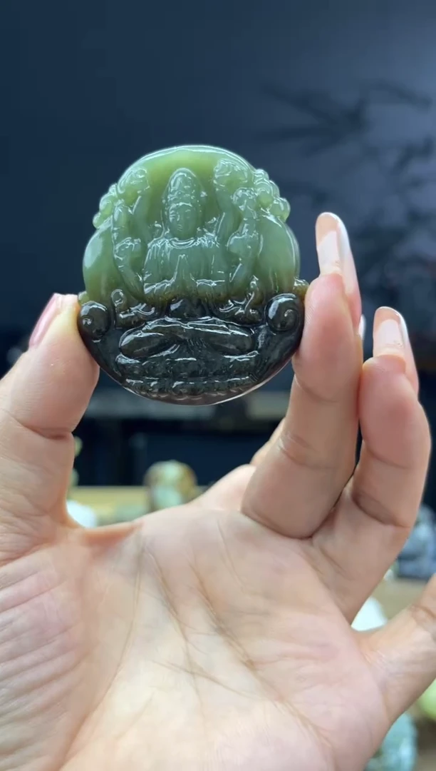 颈饰未镶嵌和田玉1