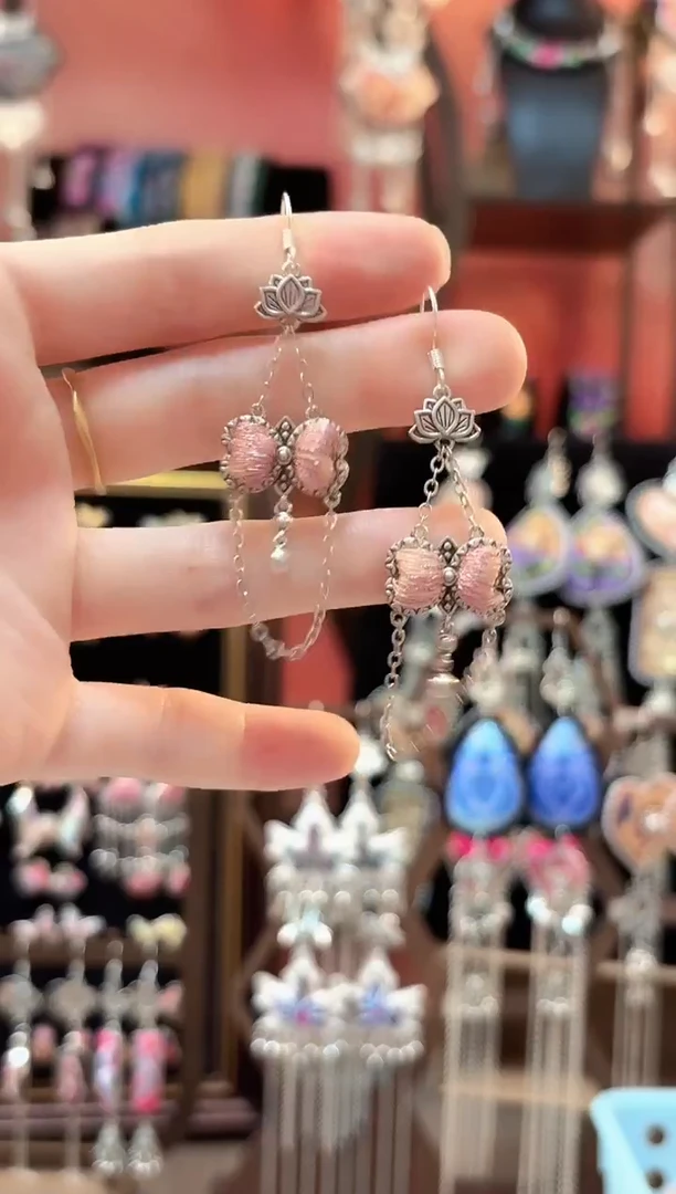 织绣云织谣民族风精美饰品   375***