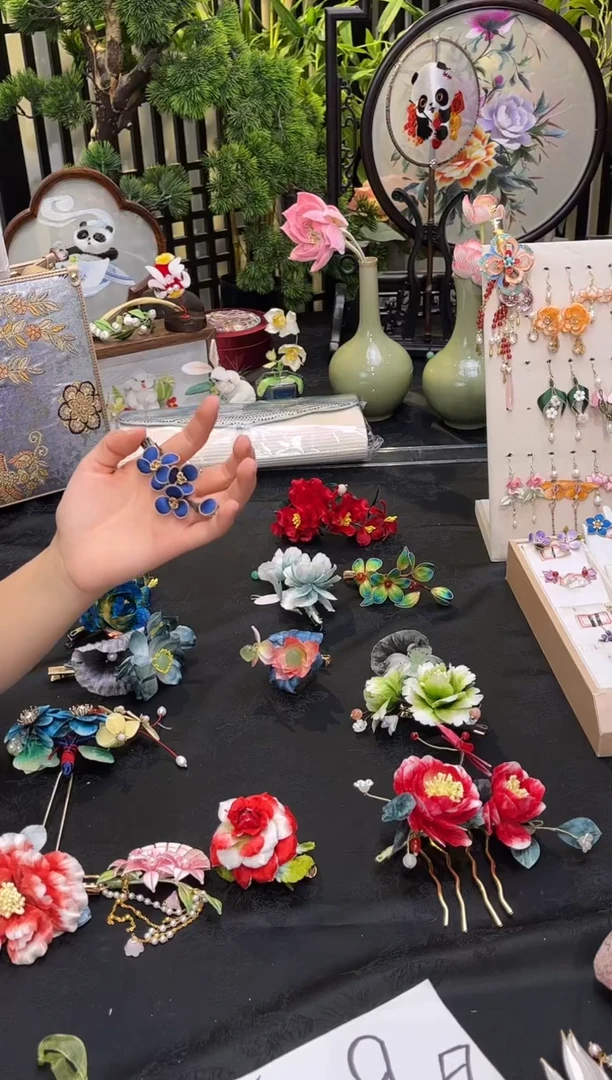 织绣欠**头非遗苏绣饰品