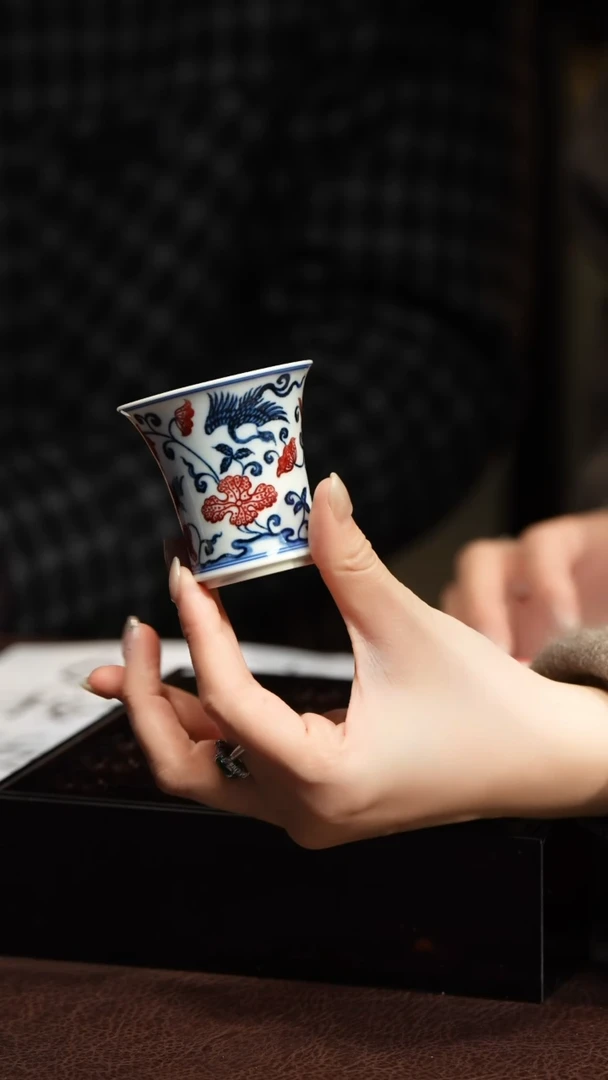 【闪购商品】S永明尚玩釉里红凤穿缠枝束腰杯