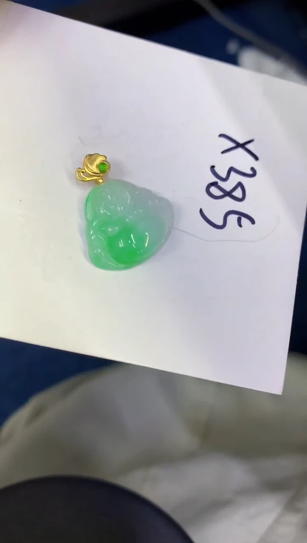 颈饰未镶嵌翡翠缅甸天然翡翠A货