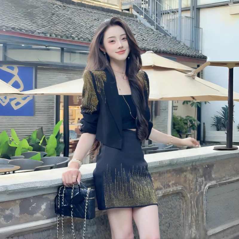 西装套装女秋季宽松短款西服外套设计感半身裙短裙两件套ins高级