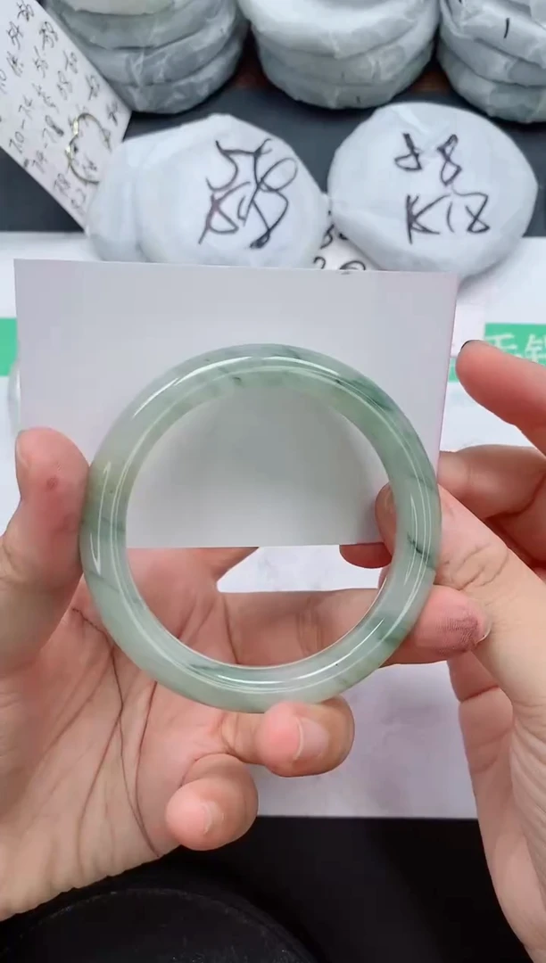 未镶嵌手镯石英质玉71/55-56