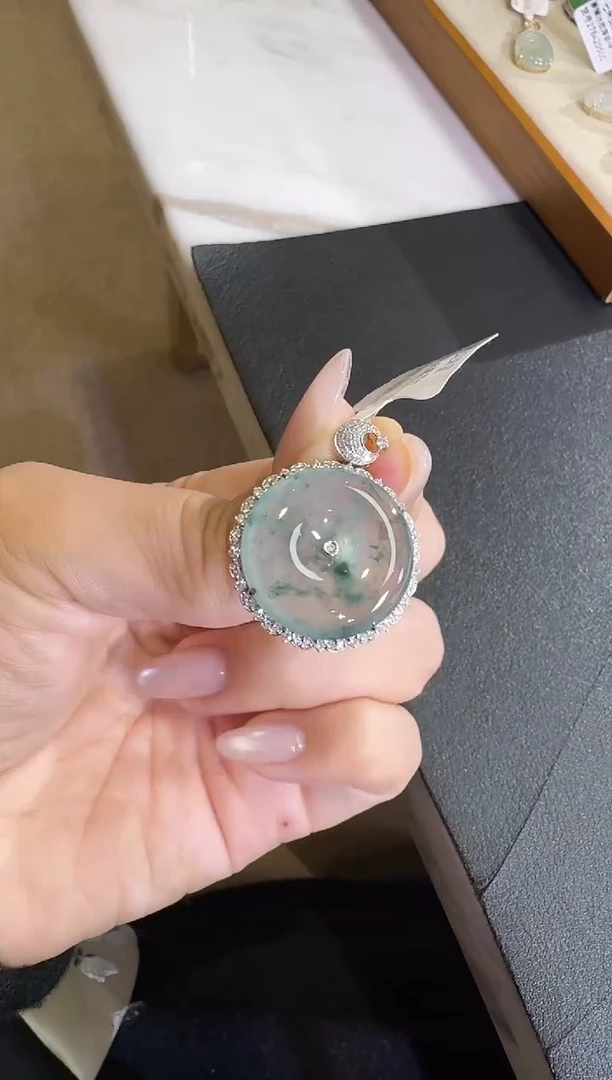 吊坠(不含链)18K金镶嵌翡翠【源头工厂】钻石镶嵌