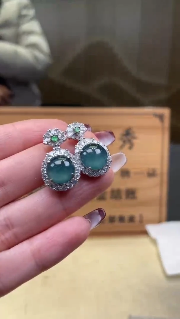 【闪购商品】翡翠颈饰未镶嵌多样性发货 (只发一件) *A8