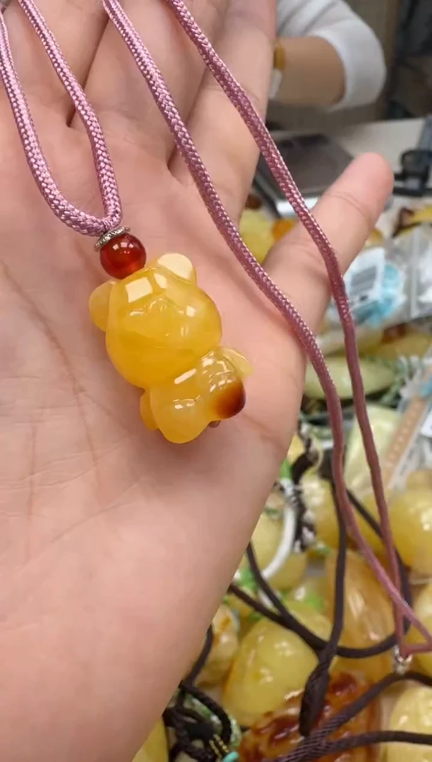 裸石琥珀未镶嵌如图