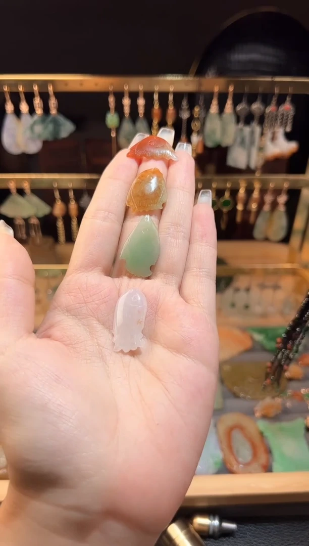 定制翡翠未镶嵌翡翠