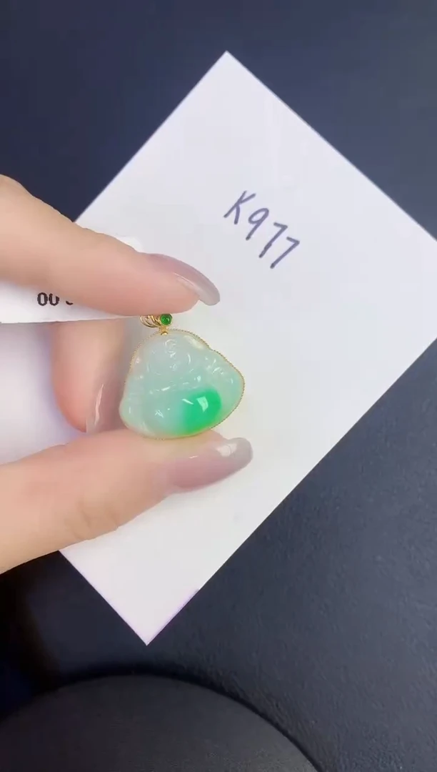 颈饰18K金镶嵌翡翠缅甸天然翡翠A货