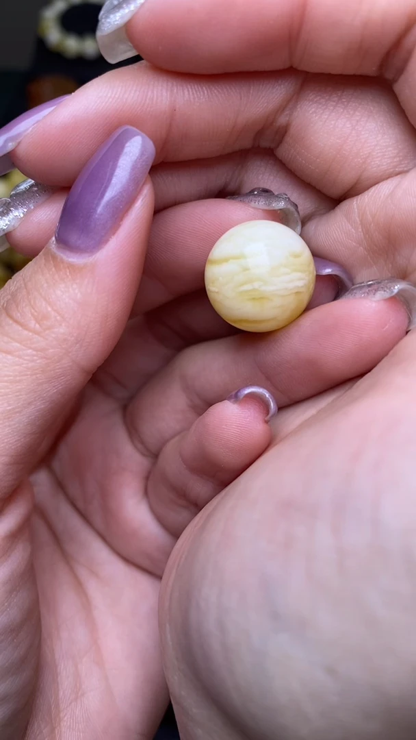 【闪购商品】琥珀裸石未镶嵌葵. 38