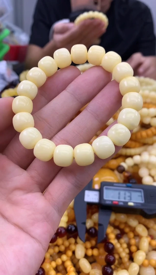 裸石蜜蜡未镶嵌手串