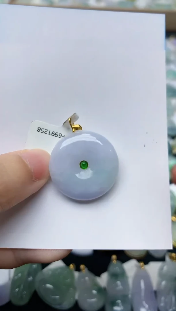 翡翠18K金镶嵌颈饰天然缅甸A货翡翠