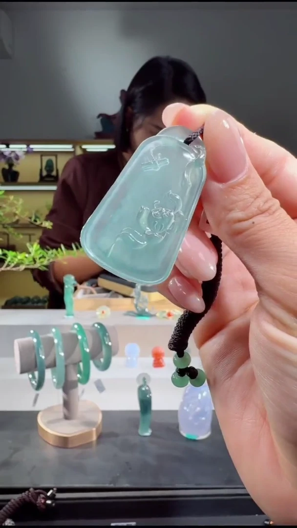 吊坠(不含链)未镶嵌翡翠花牌