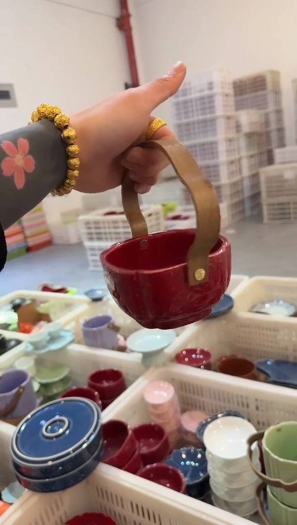 微瑕商品，介意勿拍 ②