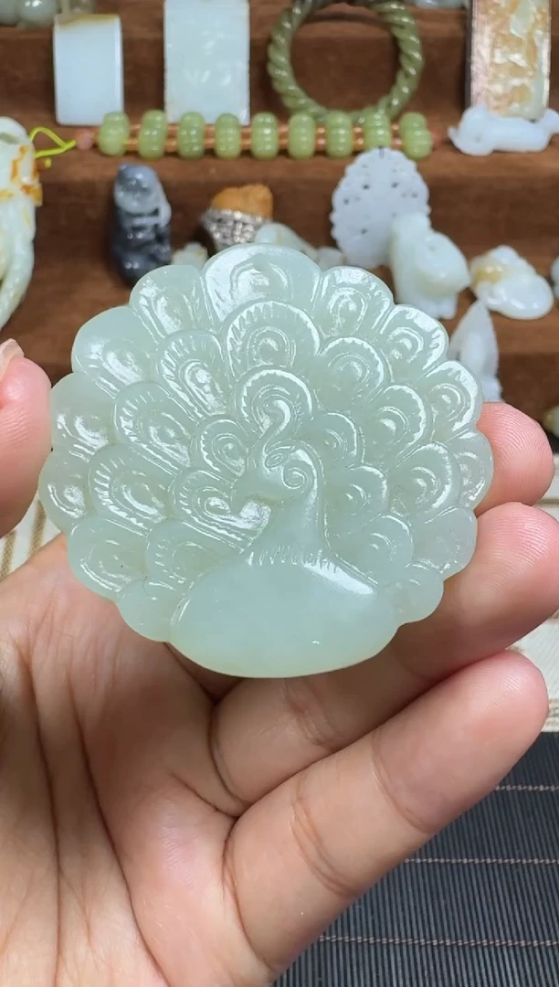 颈饰未镶嵌和田玉1