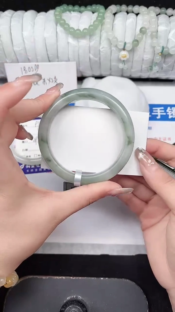 未镶嵌手镯石英质玉92-60/61