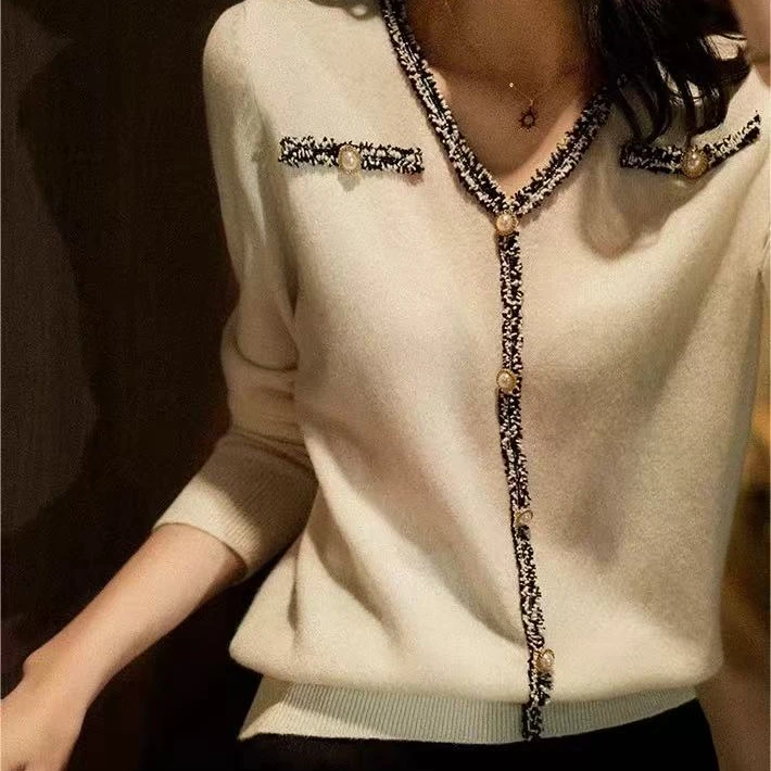 张金家网红百搭气质显瘦冬季毛衣小香风打底衫