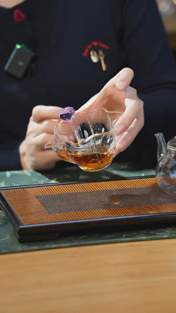 紫色爱莲说玻璃公道杯