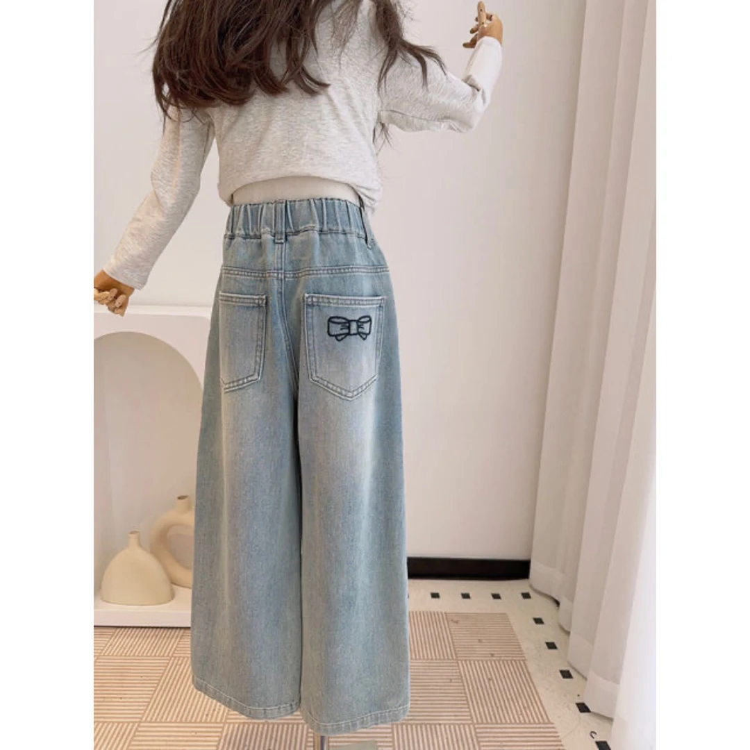 2025新款春季女童牛仔裤简约刺绣蝴蝶百搭复古宽松显瘦直筒阔腿裤