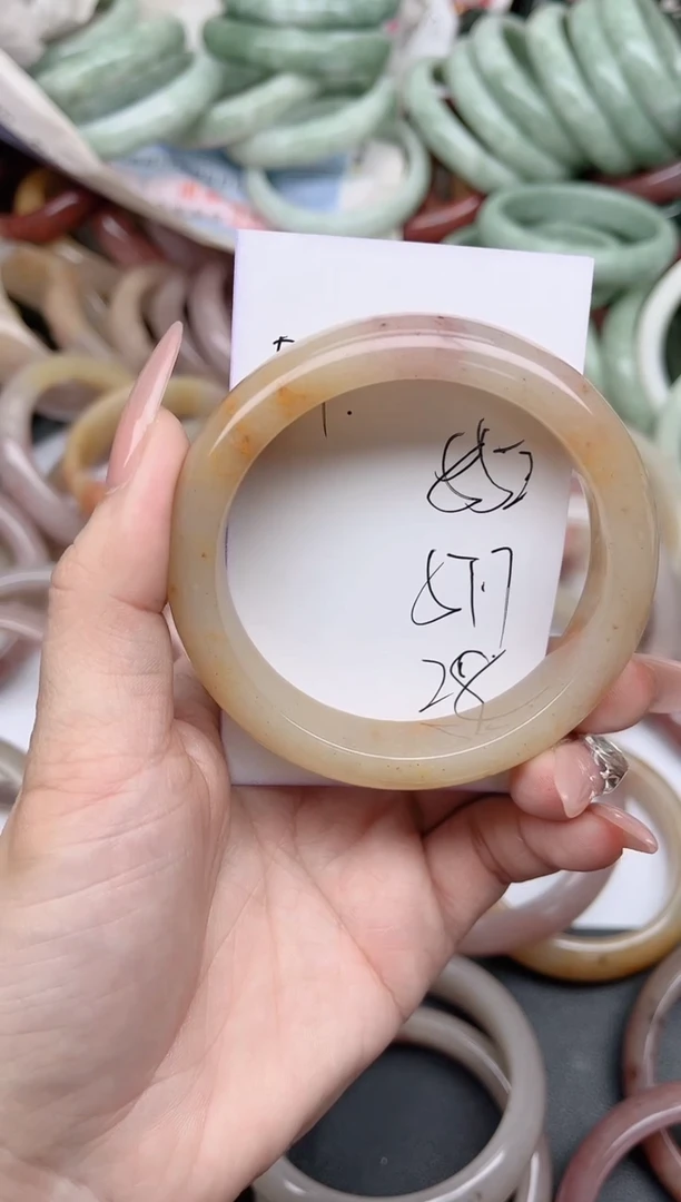 未镶嵌手镯石英质玉552