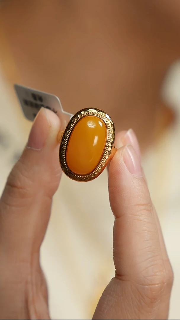 银S925镶嵌蜜蜡戒指吾***?老蜡